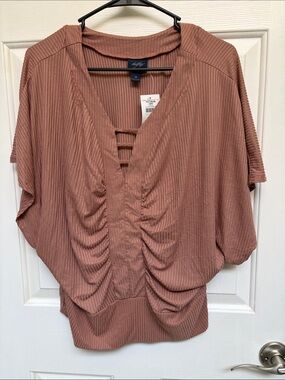 Dolfin Ribbed Dusty Mauve V-Neck Ruched Dolman Top
